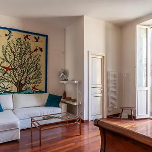 Apartment The Charming House - Pantheon, Rome