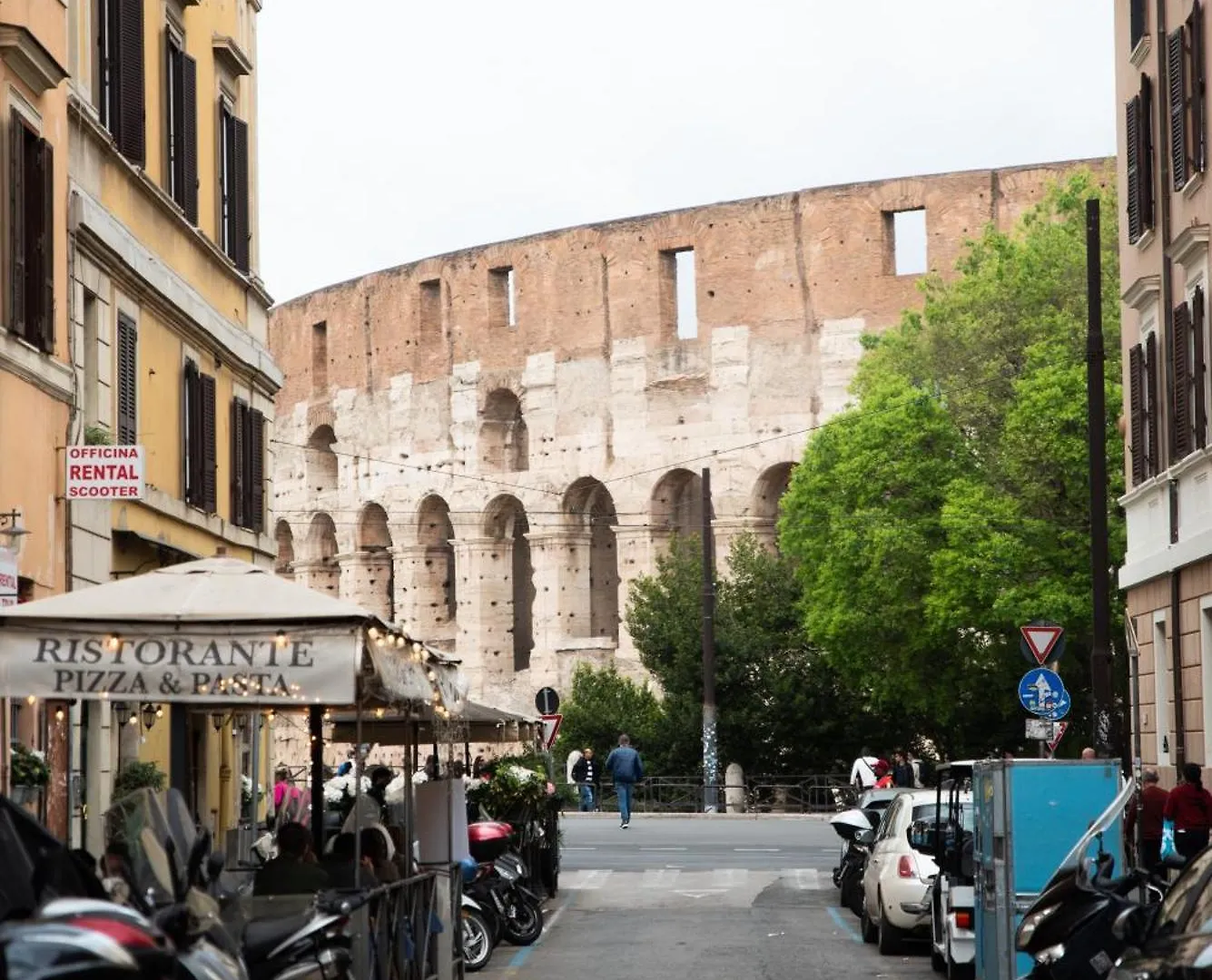 Oliviero - Colosseum View Apartment With Terrace Rome 0*,